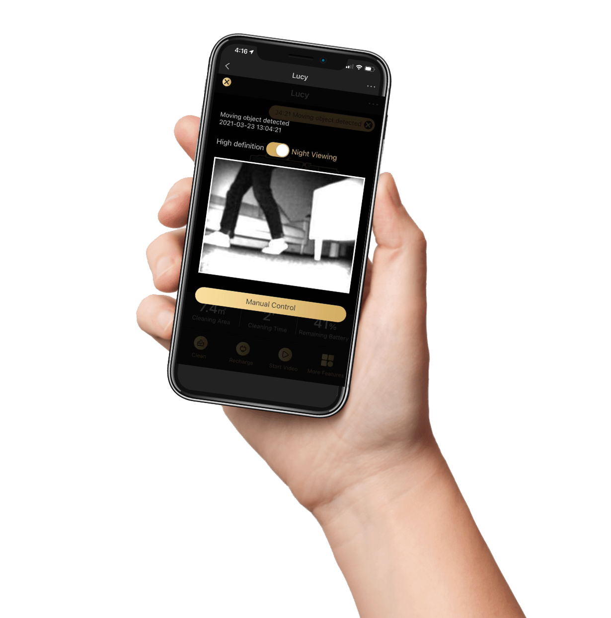 Trifoアプリ（Lucy表示）使用中のスマホを持つ手